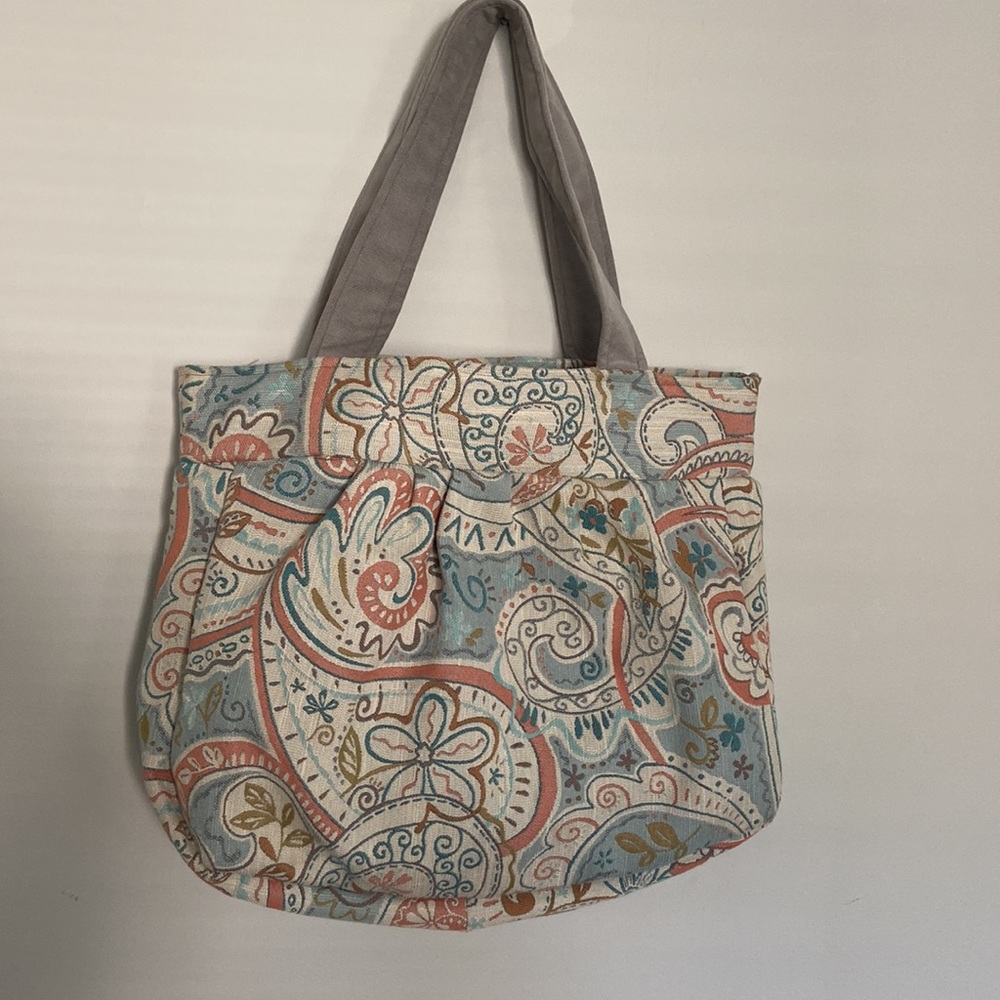 High Quality Large Paisley Print in Cream Pink Blue and Gray Tote